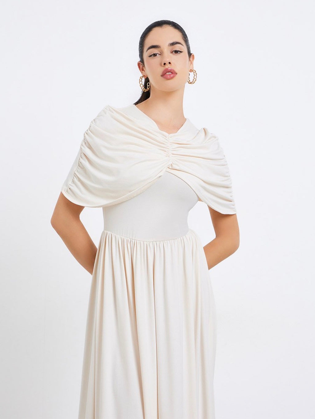 فستان طويل بشال