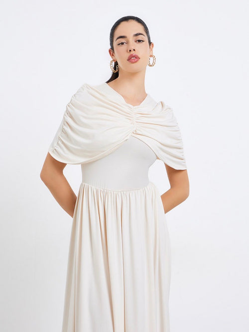 فستان طويل بشال