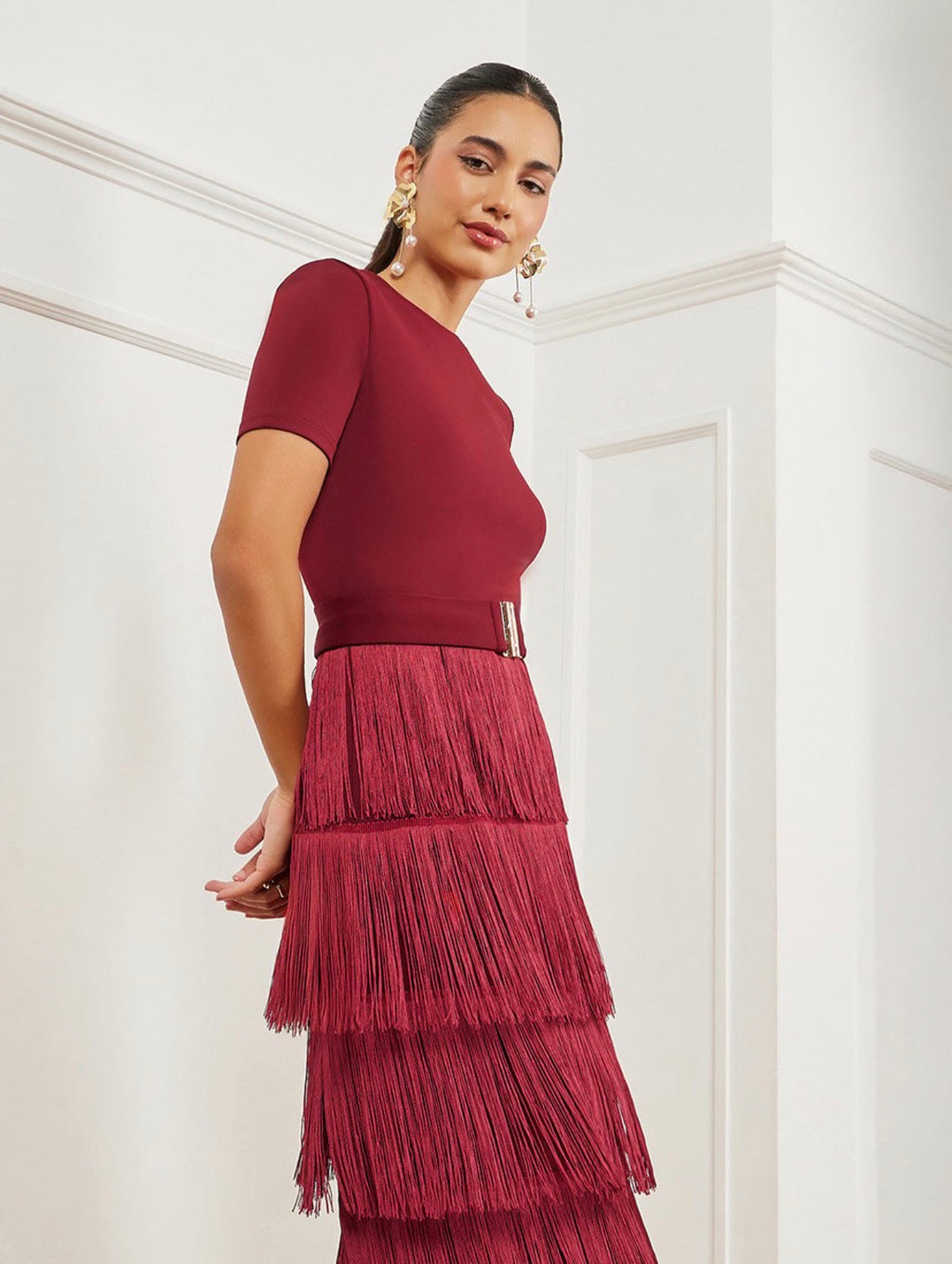 فستان ميدي بطبقات وهدب